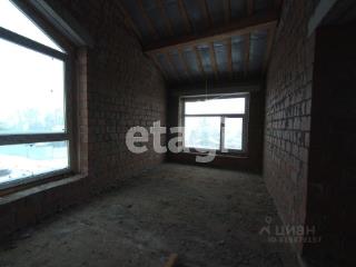 3-этажный дом, 300 м², 9.2 соток