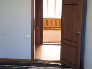 3-комн. квартира, 80 м², 1/2 этаж