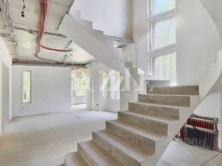 2-этажный дом, 301 м², 12 соток