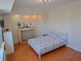 2-комн. квартира, 72 м², 11/17 этаж