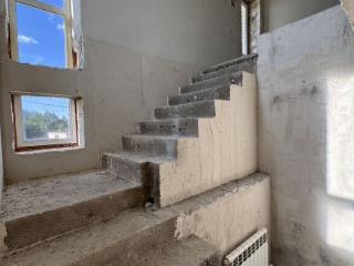  дом, 176 м², 8 соток