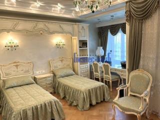 4-комн. квартира, 198 м², 7/12 этаж