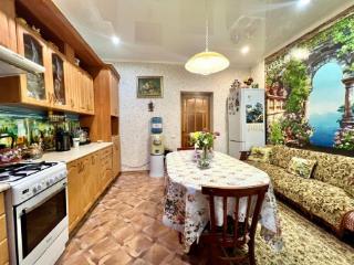 2-этажный дом, 253 м², 6 соток