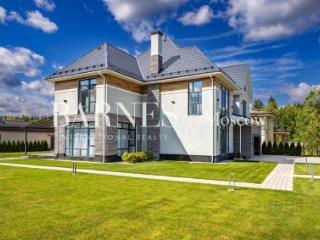 2-этажный дом, 600 м², 15 соток