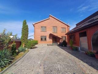 2-этажный дом, 350 м², 25 соток