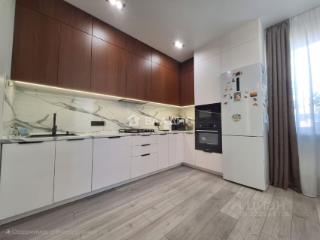 2-этажный дом, 184.8 м², 11 соток