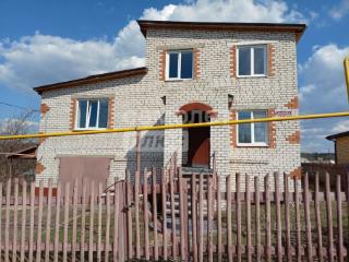 3-этажный дом, 258 м², 15 соток