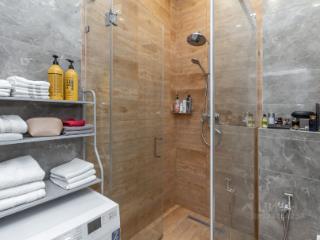 2-комн. квартира, 63.9 м², 11/14 этаж