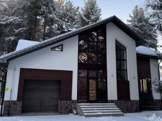  дом, 261 м², 11 соток