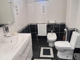 2-этажный коттедж, 350 м², 16 соток