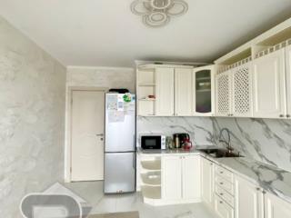 2-комн. квартира, 63.3 м², 13/17 этаж