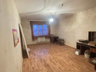 2-комн. квартира, 71.2 м², 1/3 этаж
