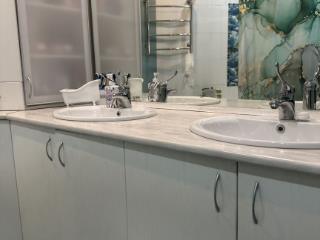 4-комн. квартира, 1270 м², 8/9 этаж