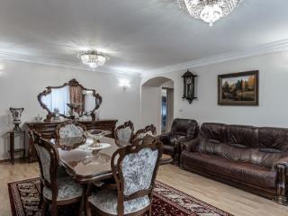 5-комн. квартира, 180 м², 1/8 этаж