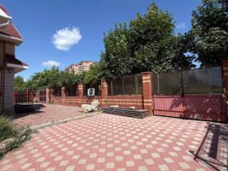 3-этажный коттедж, 347 м², 13.06 соток