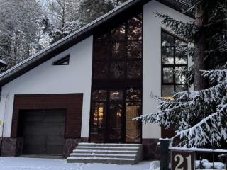  дом, 261 м², 11 соток