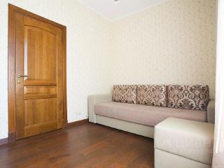 3-этажный дом, 469.2 м², 19 соток