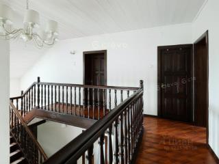 2-этажный дом, 317 м², 10 соток