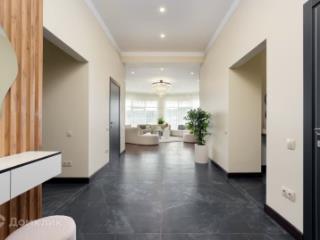 5-комн. квартира, 269.5 м², 7/9 этаж
