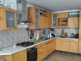 6-комн. квартира, 155.7 м², 2/5 этаж