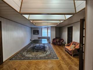 3-этажный дом, 450 м², 18 соток