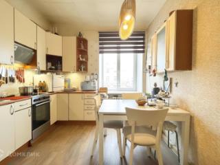 2-комн. квартира, 68.2 м², 2/4 этаж