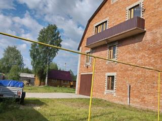  дом, 305 м², 15 соток