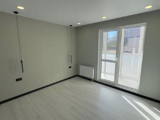 2-комн. квартира, 64 м², 1/9 этаж