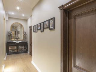 4-комн. квартира, 204 м², 5/6 этаж