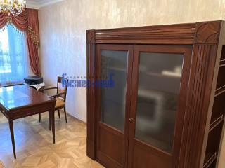 4-комн. квартира, 198 м², 7/12 этаж