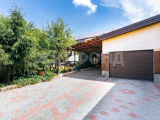  дом, 398 м², 7 соток