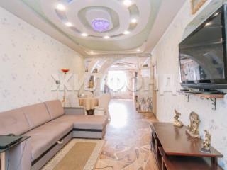  дом, 398 м², 7 соток