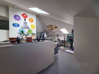 3-этажный коттедж, 230 м², 9 соток