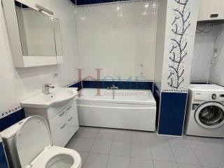 2-комн. квартира, 82 м², 4/16 этаж
