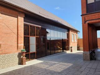  дом, 280 м², 13 соток