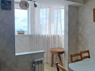 2-комн. квартира, 72 м², 11/17 этаж