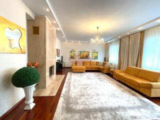 3-этажный коттедж, 350 м², 15 соток