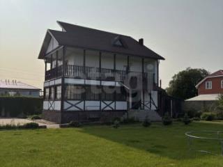 2-этажный дом, 180.6 м², 19.39 соток