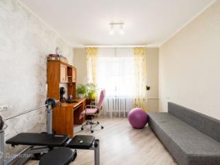 4-комн. квартира, 92 м², 5/5 этаж