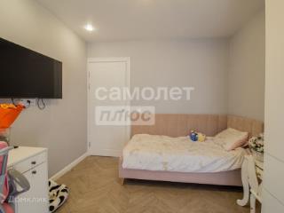 3-комн. квартира, 82.9 м², 4/10 этаж