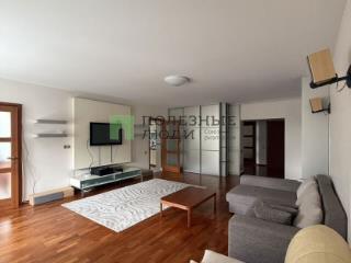 3-комн. квартира, 103 м², 3/9 этаж