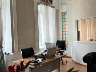 6-комн. квартира, 500 м², 2/2 этаж