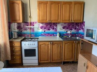 2-комн. квартира, 56 м², 2/5 этаж