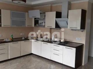 3-этажный дом, 360 м², 10.89 соток