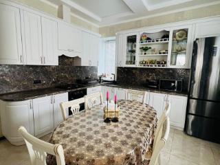  дом, 155 м², 10 соток