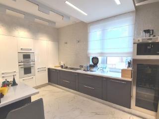 3-комн. квартира, 145.5 м², 5/14 этаж