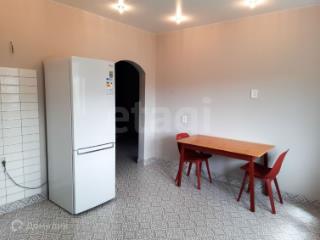 2-комн. квартира, 69.8 м², 4/10 этаж