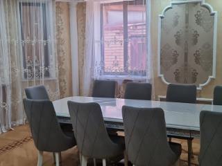  дом, 180 м², 12 соток