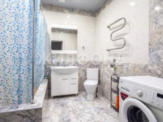  дом, 240 м², 7.2 соток