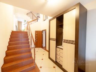  коттедж, 360 м², 14 соток